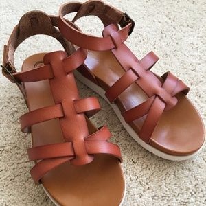 Wonder Nation Girl’s Size 2 Scandals